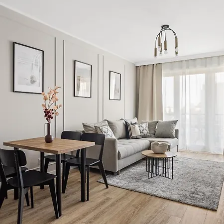 Marina By Polsat Ergo Arena & Plaza & Parking *