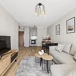 Marina By Polsat Ergo Arena & Plaza & Parking グダニスク