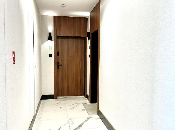 Marina By Polsat Ergo Arena & Plaza & Parking Apartment *