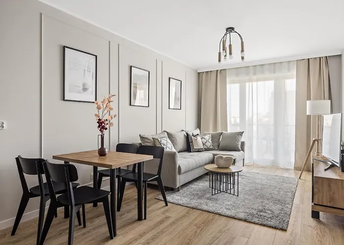 Marina By Polsat Ergo Arena & Plaza & Parking *
