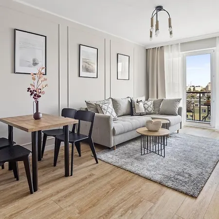 Marina Primore Elegance By Close To Ergo Arena & * 格但斯克